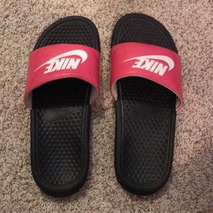 Nike slides